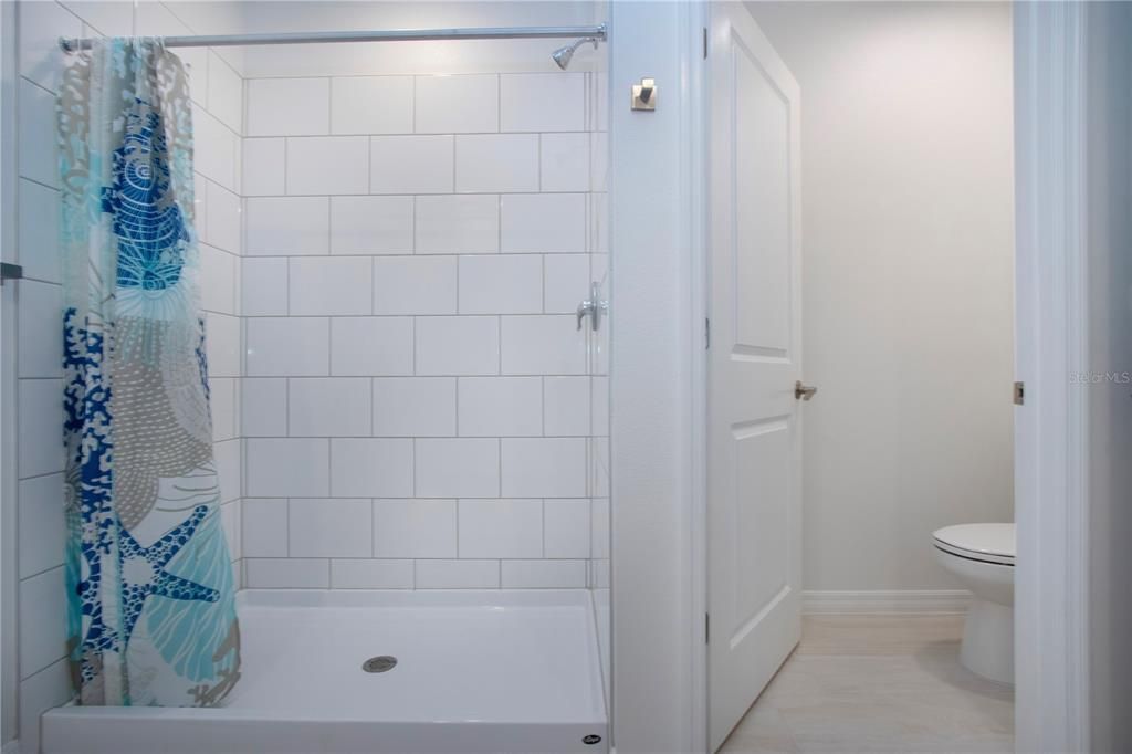 В аренду: $2,995 (5 спален, 2 ванн, 2896 Квадратных фут)