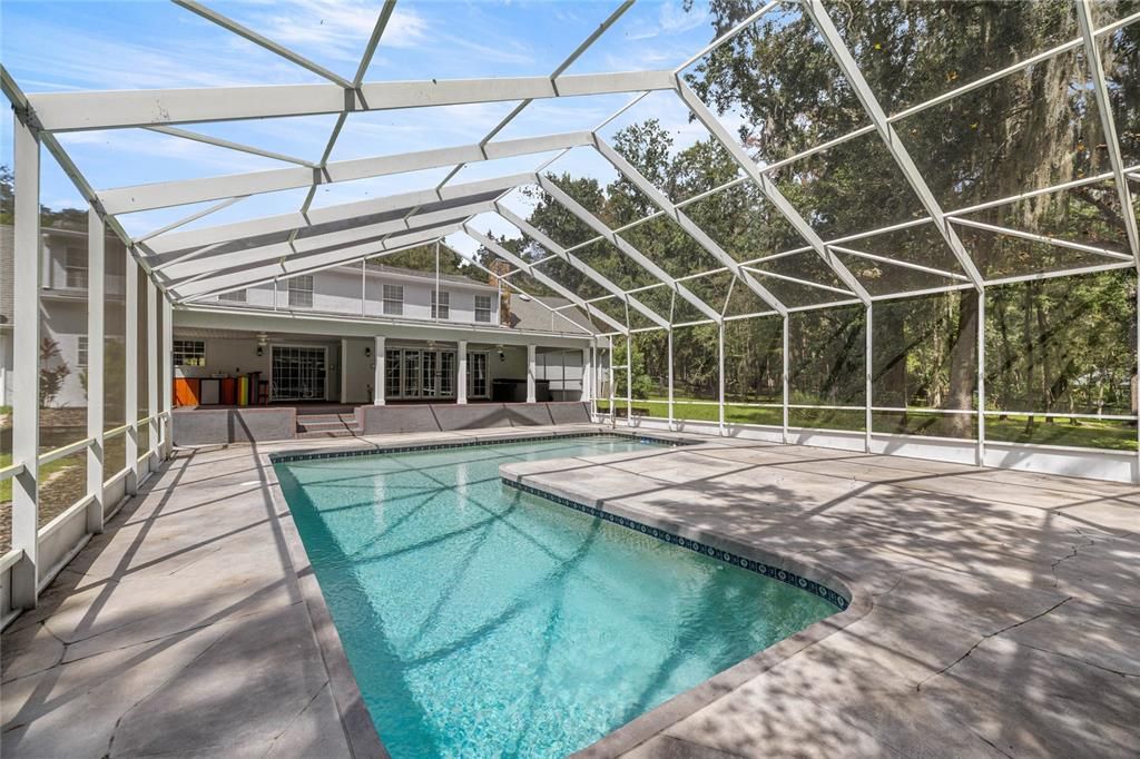 Active With Contract: $799,900 (4 beds, 4 baths, 3703 Square Feet)