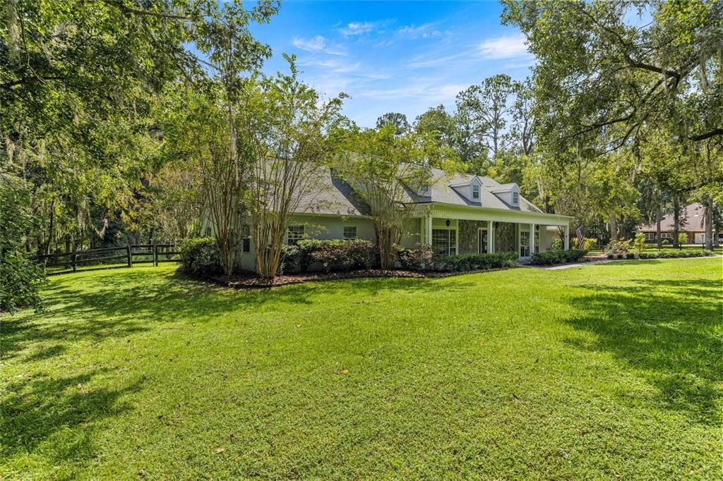 Active With Contract: $799,900 (4 beds, 4 baths, 3703 Square Feet)