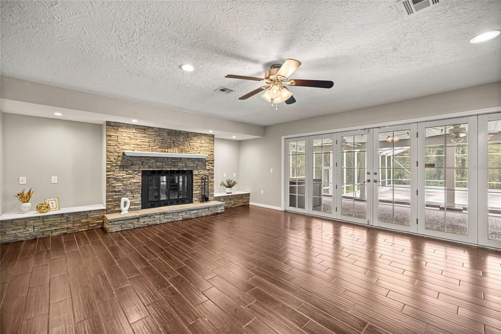 Active With Contract: $799,900 (4 beds, 4 baths, 3703 Square Feet)