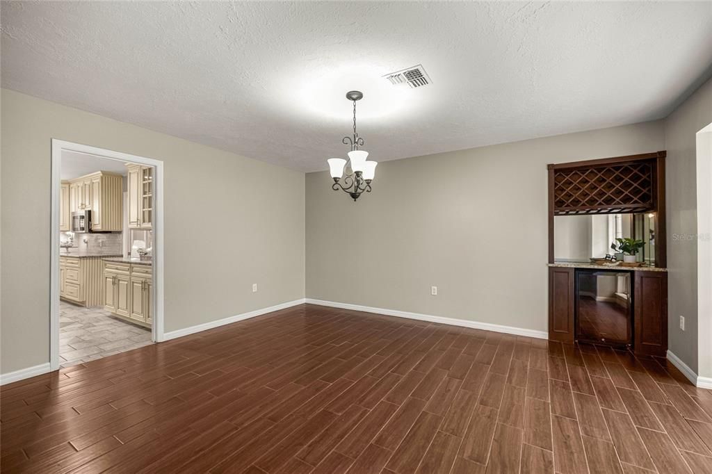 Active With Contract: $799,900 (4 beds, 4 baths, 3703 Square Feet)