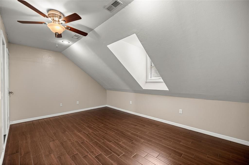 Active With Contract: $799,900 (4 beds, 4 baths, 3703 Square Feet)