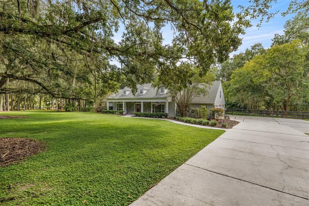 Active With Contract: $799,900 (4 beds, 4 baths, 3703 Square Feet)