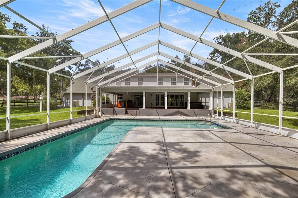 Active With Contract: $799,900 (4 beds, 4 baths, 3703 Square Feet)