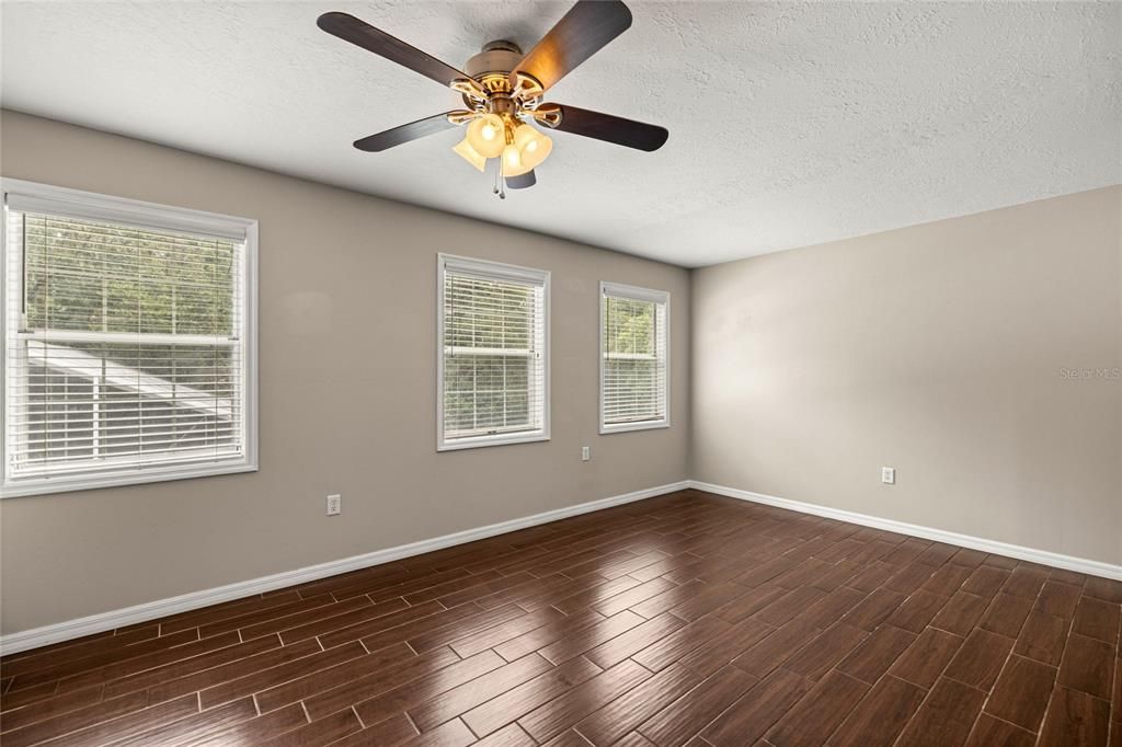 Active With Contract: $799,900 (4 beds, 4 baths, 3703 Square Feet)