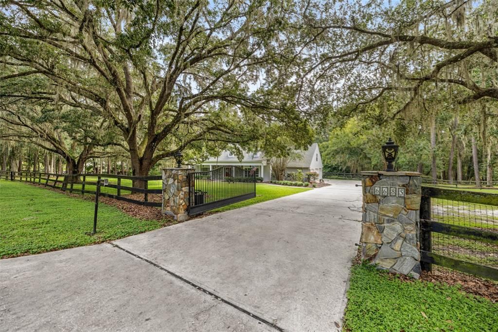 Active With Contract: $799,900 (4 beds, 4 baths, 3703 Square Feet)