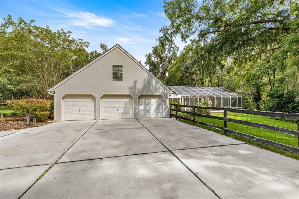 Active With Contract: $799,900 (4 beds, 4 baths, 3703 Square Feet)