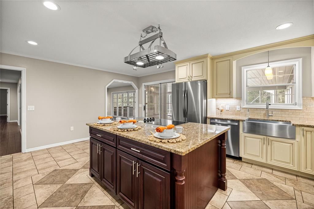 Active With Contract: $799,900 (4 beds, 4 baths, 3703 Square Feet)