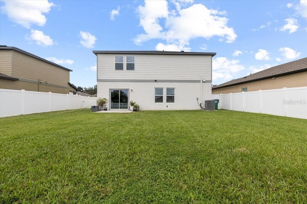 На продажу: $389,999 (4 спален, 2 ванн, 2401 Квадратных фут)