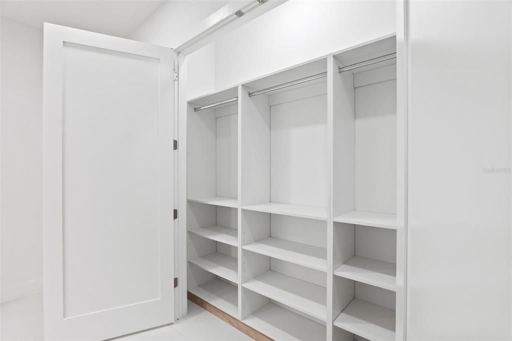 待售: $1,000,000 (4 贝兹, 4 浴室, 3427 平方英尺)