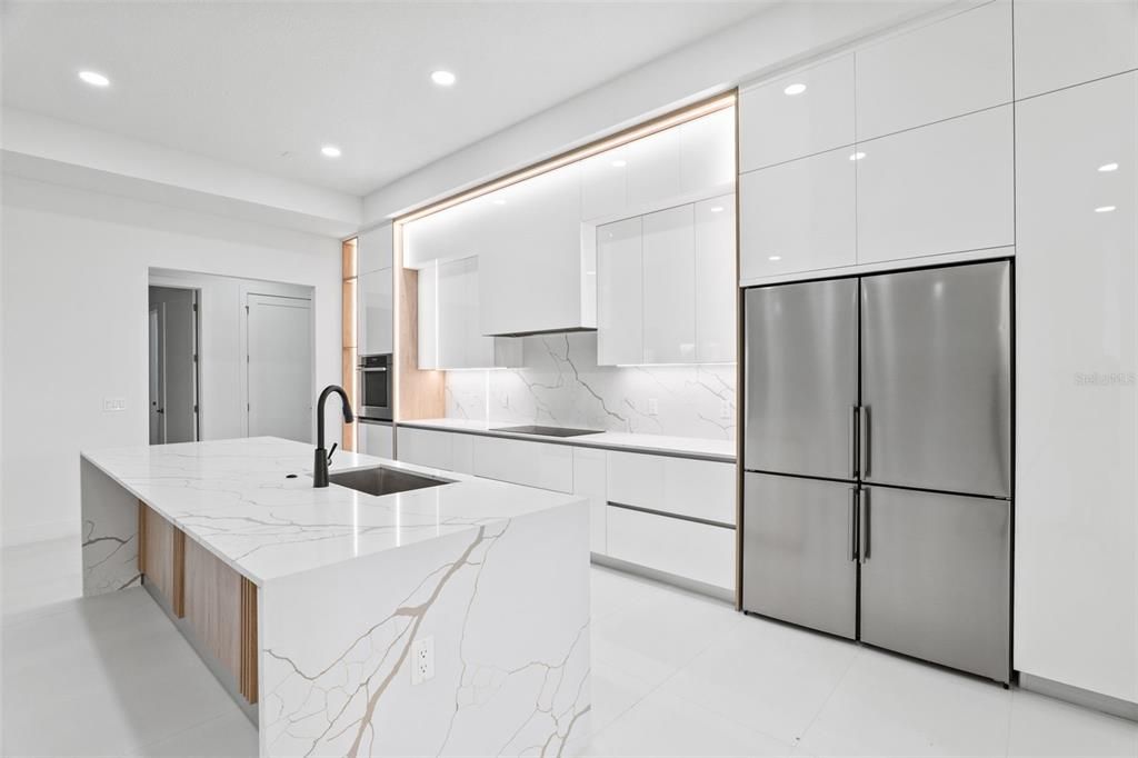 待售: $1,000,000 (4 贝兹, 4 浴室, 3427 平方英尺)