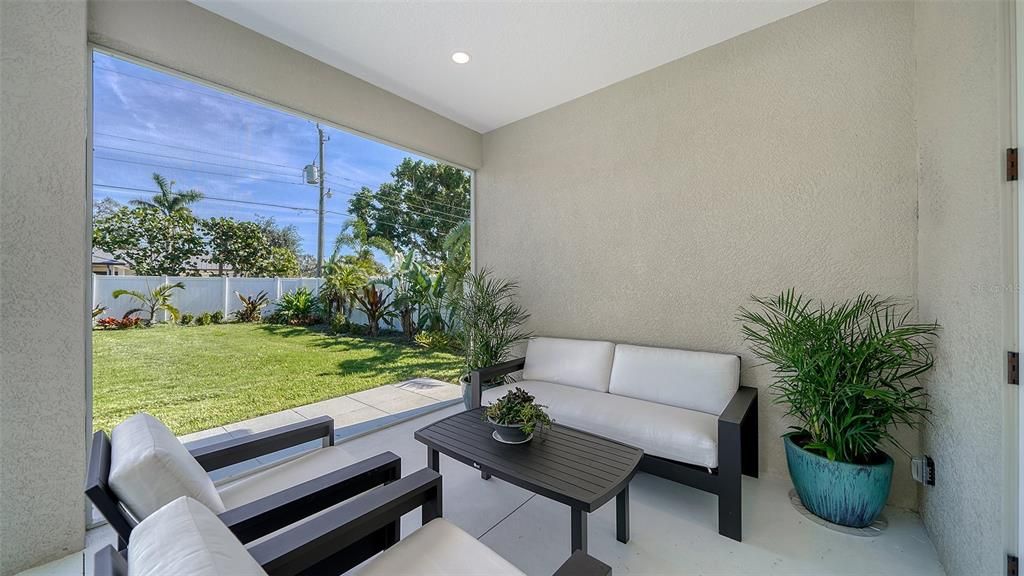 В аренду: $7,900 (3 спален, 3 ванн, 2511 Квадратных фут)