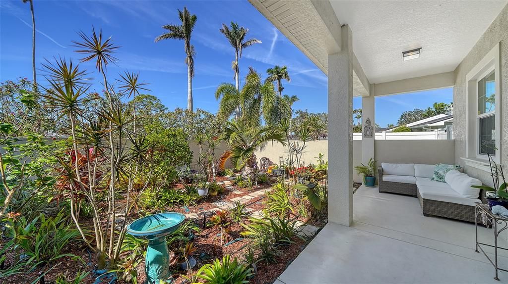 В аренду: $7,900 (3 спален, 3 ванн, 2511 Квадратных фут)