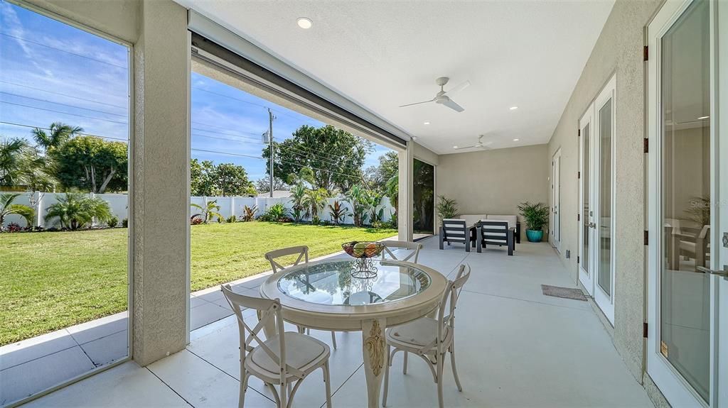 В аренду: $7,900 (3 спален, 3 ванн, 2511 Квадратных фут)