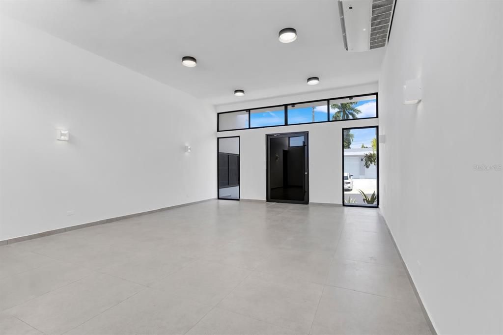 На продажу: $1,750,000 (5 спален, 3 ванн, 3502 Квадратных фут)