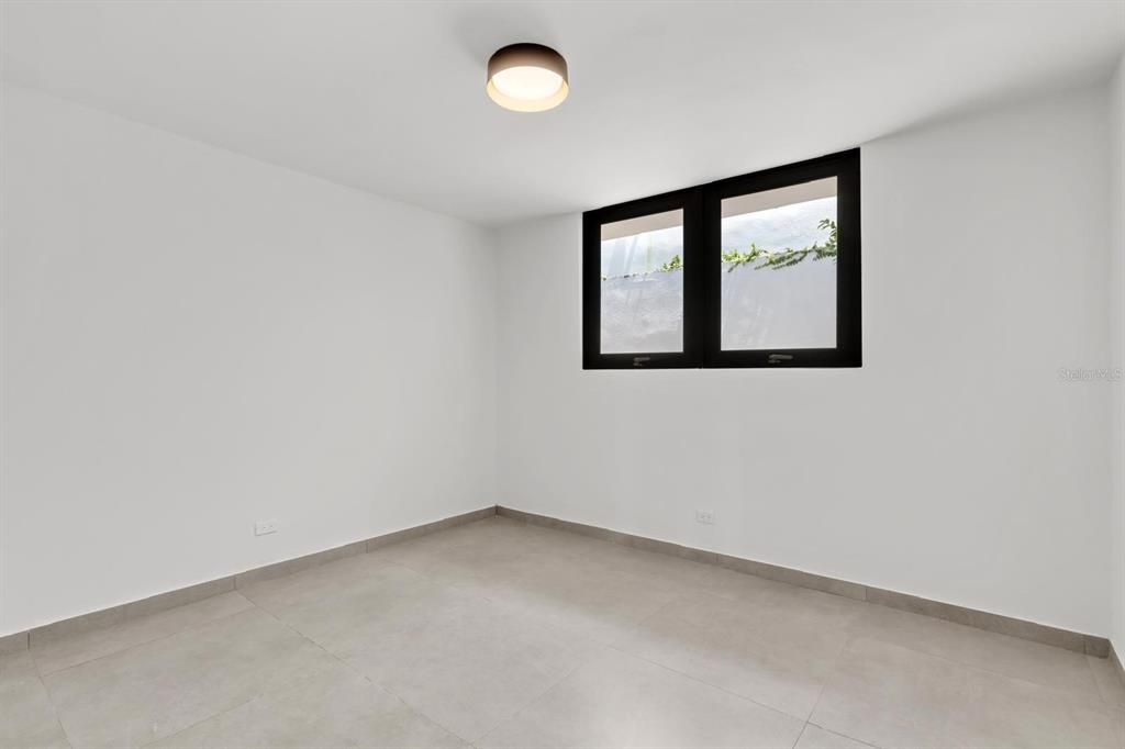 На продажу: $1,750,000 (5 спален, 3 ванн, 3502 Квадратных фут)