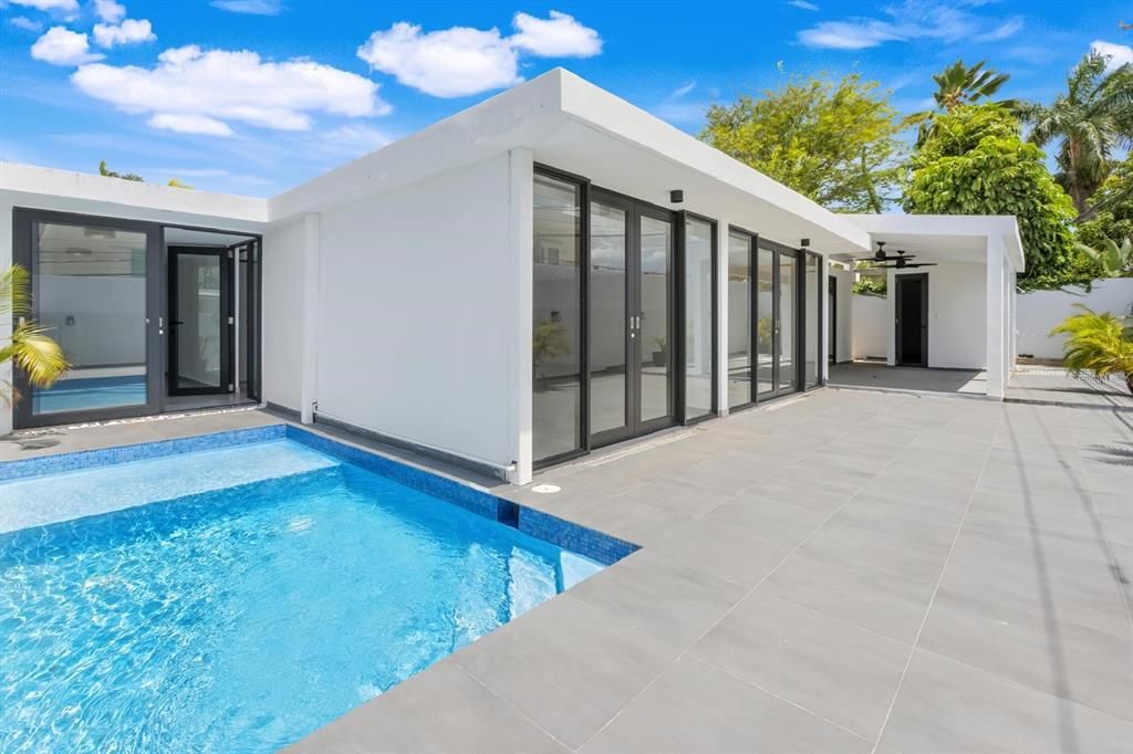 На продажу: $1,750,000 (5 спален, 3 ванн, 3502 Квадратных фут)