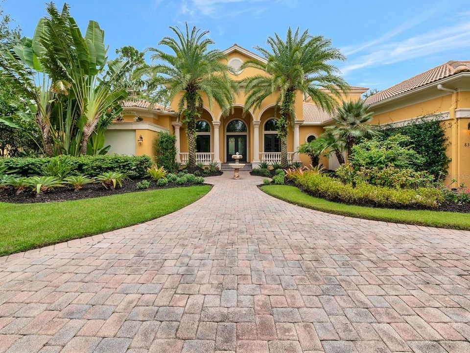 待售: $3,250,000 (4 贝兹, 5 浴室, 4990 平方英尺)