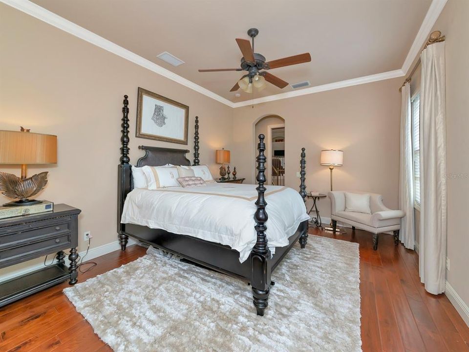 待售: $3,250,000 (4 贝兹, 5 浴室, 4990 平方英尺)