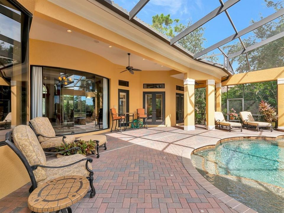 待售: $3,250,000 (4 贝兹, 5 浴室, 4990 平方英尺)