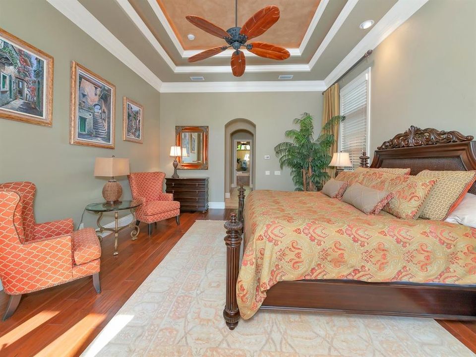 待售: $3,250,000 (4 贝兹, 5 浴室, 4990 平方英尺)