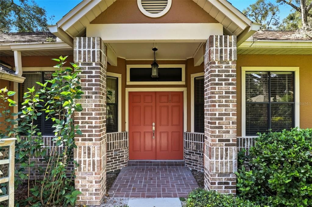 For Sale: $350,000 (3 beds, 2 baths, 1764 Square Feet)