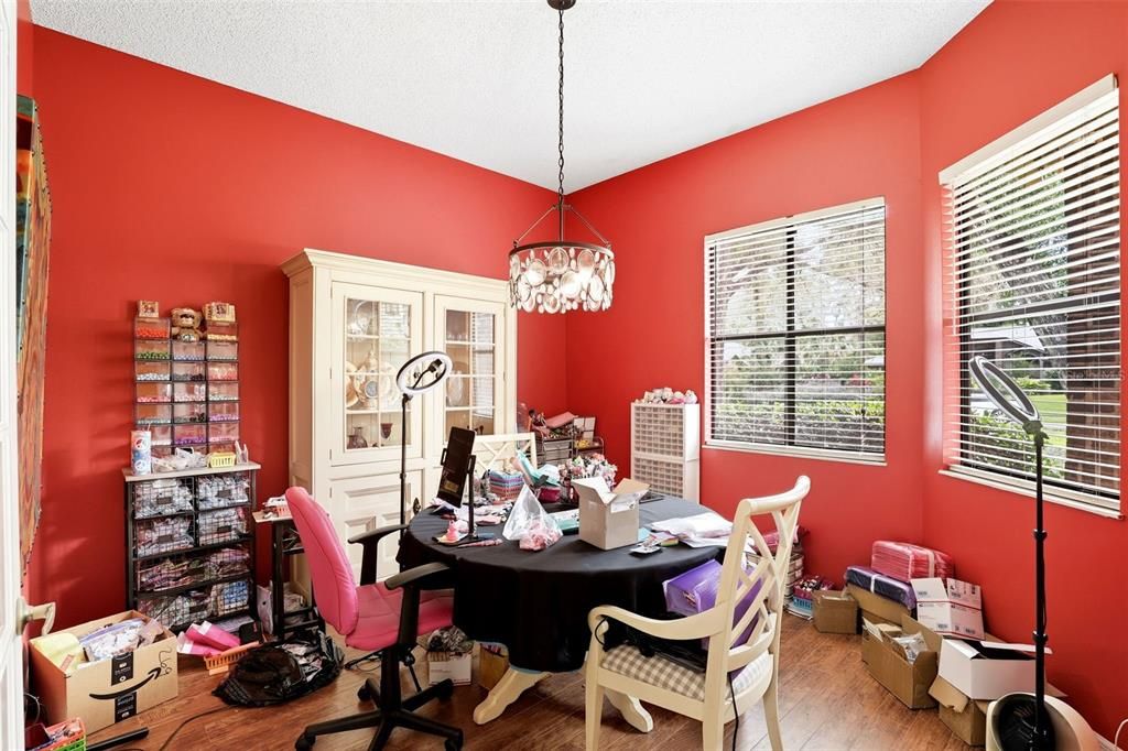 For Sale: $350,000 (3 beds, 2 baths, 1764 Square Feet)