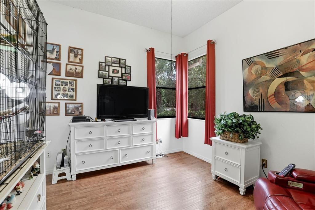 For Sale: $350,000 (3 beds, 2 baths, 1764 Square Feet)