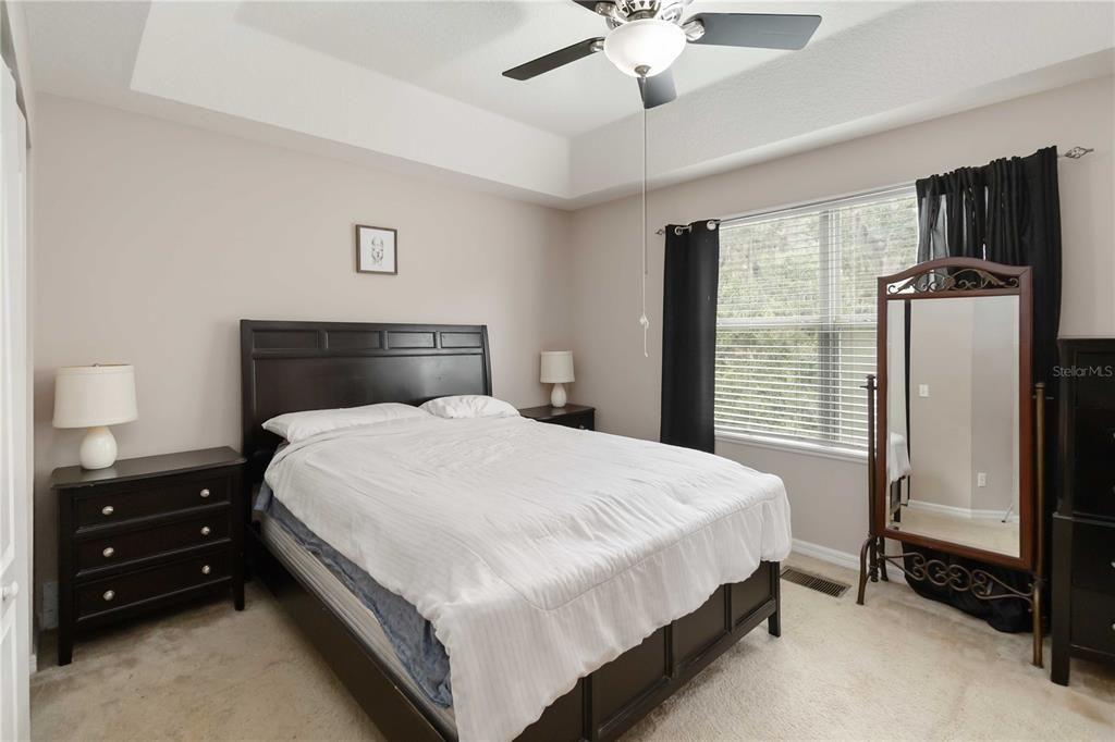 For Sale: $235,000 (3 beds, 2 baths, 1588 Square Feet)