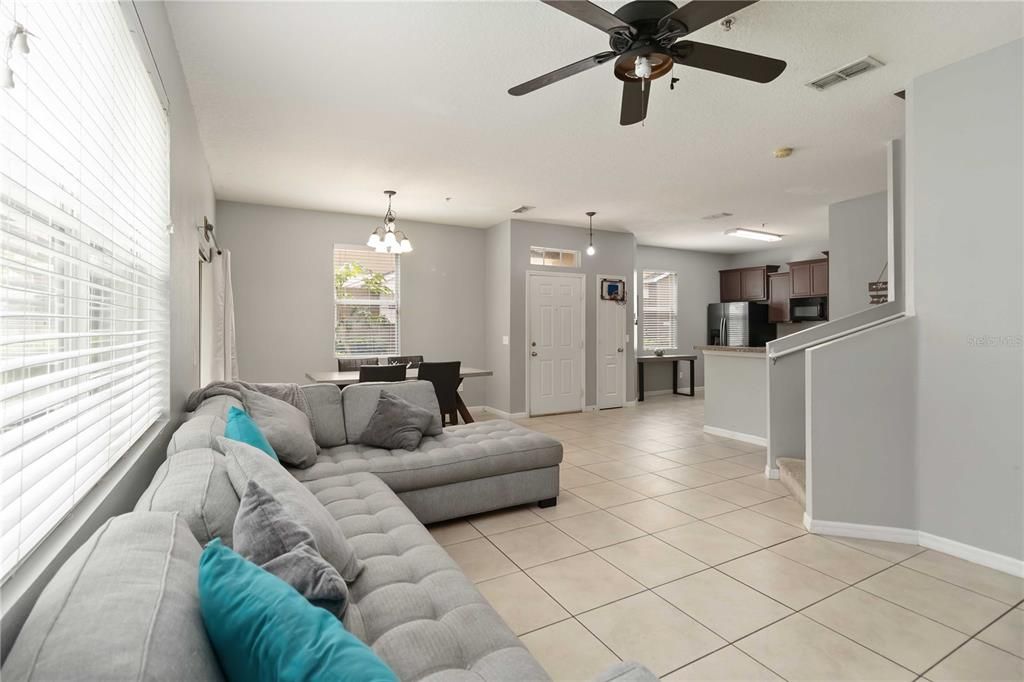 For Sale: $235,000 (3 beds, 2 baths, 1588 Square Feet)