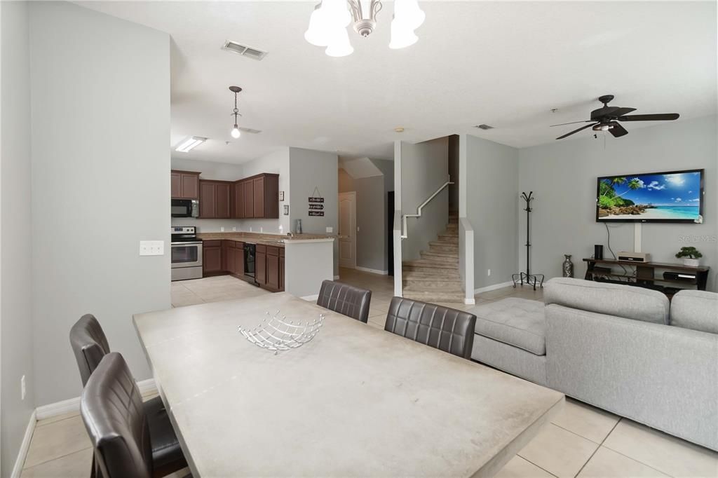 For Sale: $235,000 (3 beds, 2 baths, 1588 Square Feet)