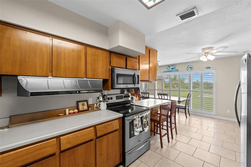 待售: $1,275,000 (3 贝兹, 4 浴室, 3220 平方英尺)