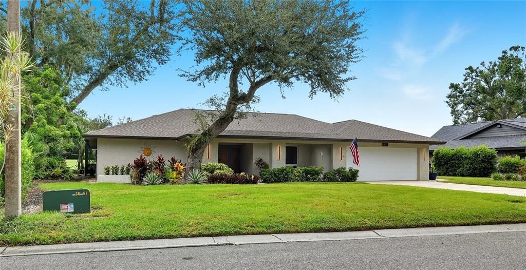 Active With Contract: $709,000 (4 beds, 3 baths, 2662 Square Feet)