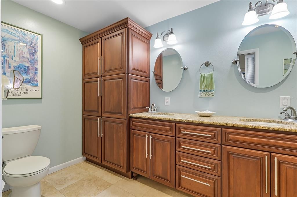 Active With Contract: $709,000 (4 beds, 3 baths, 2662 Square Feet)