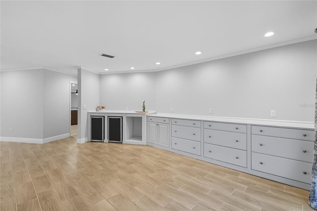 Active With Contract: $709,000 (4 beds, 3 baths, 2662 Square Feet)