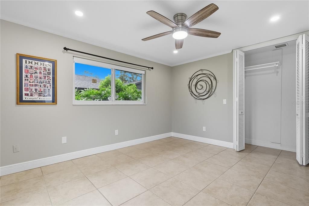 Active With Contract: $709,000 (4 beds, 3 baths, 2662 Square Feet)