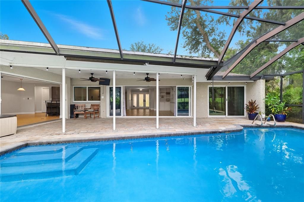 Active With Contract: $709,000 (4 beds, 3 baths, 2662 Square Feet)