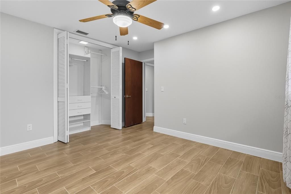 Active With Contract: $709,000 (4 beds, 3 baths, 2662 Square Feet)