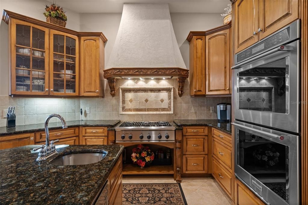 For Sale: $1,950,000 (4 beds, 5 baths, 5287 Square Feet)