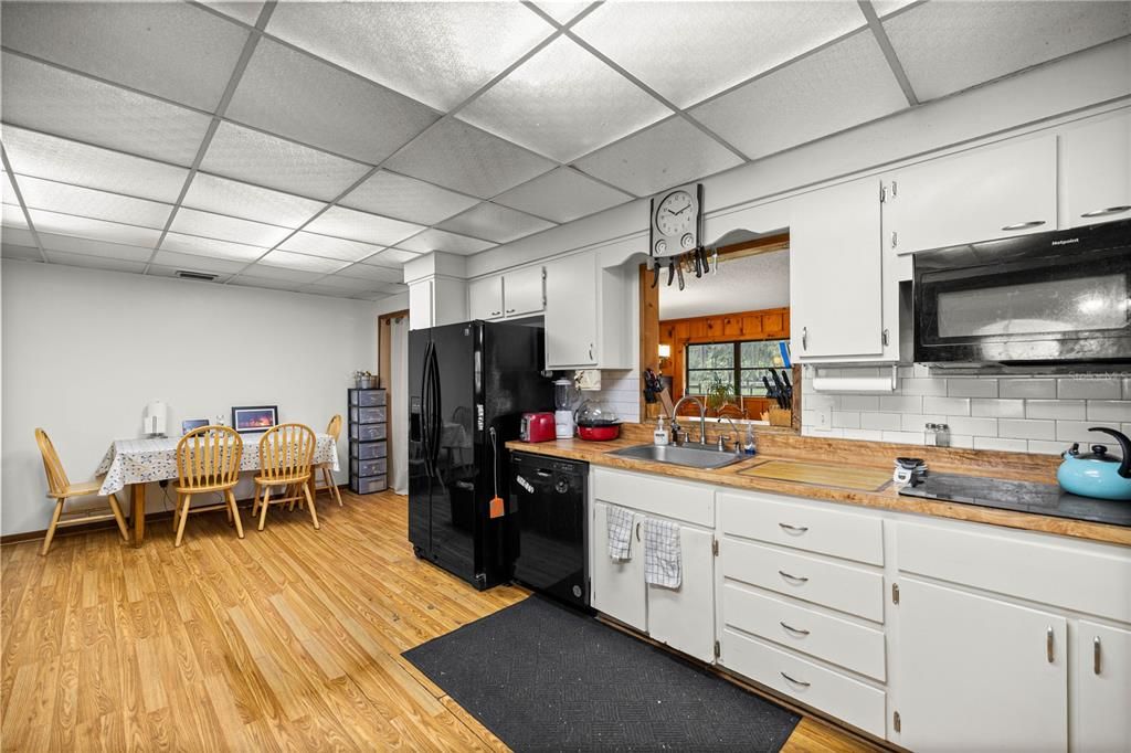 Active With Contract: $649,900 (4 beds, 2 baths, 2672 Square Feet)