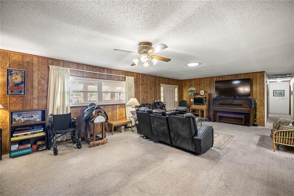 Active With Contract: $649,900 (4 beds, 2 baths, 2672 Square Feet)