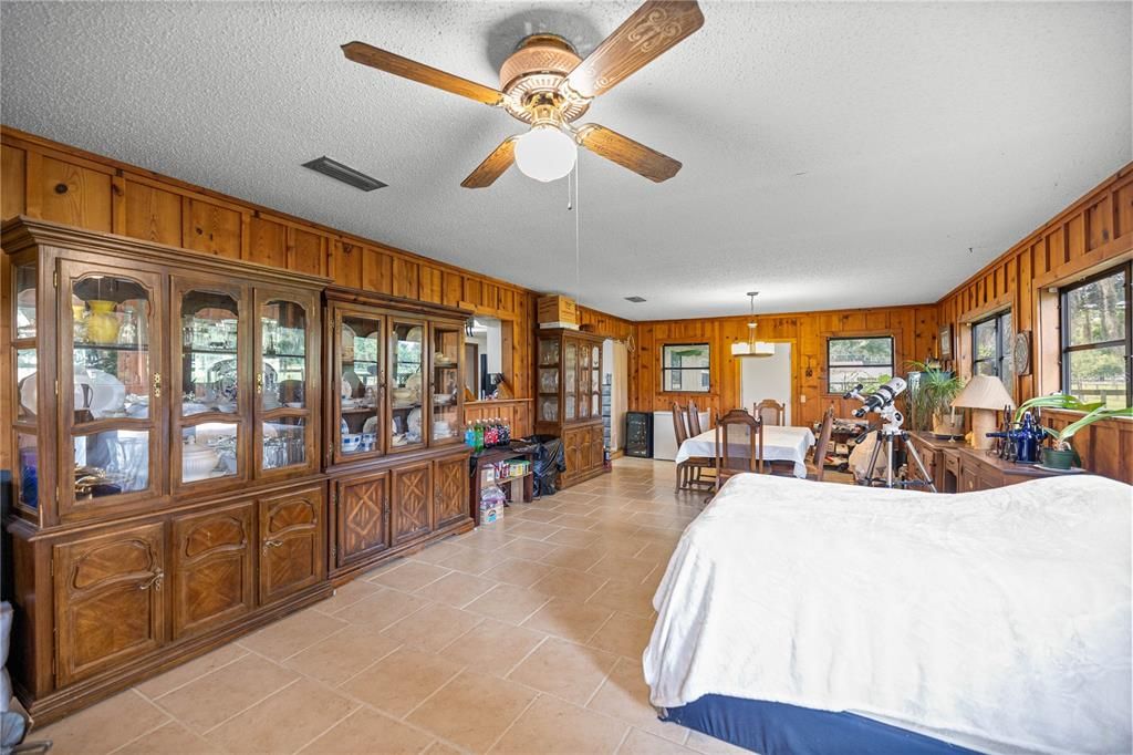 Active With Contract: $649,900 (4 beds, 2 baths, 2672 Square Feet)