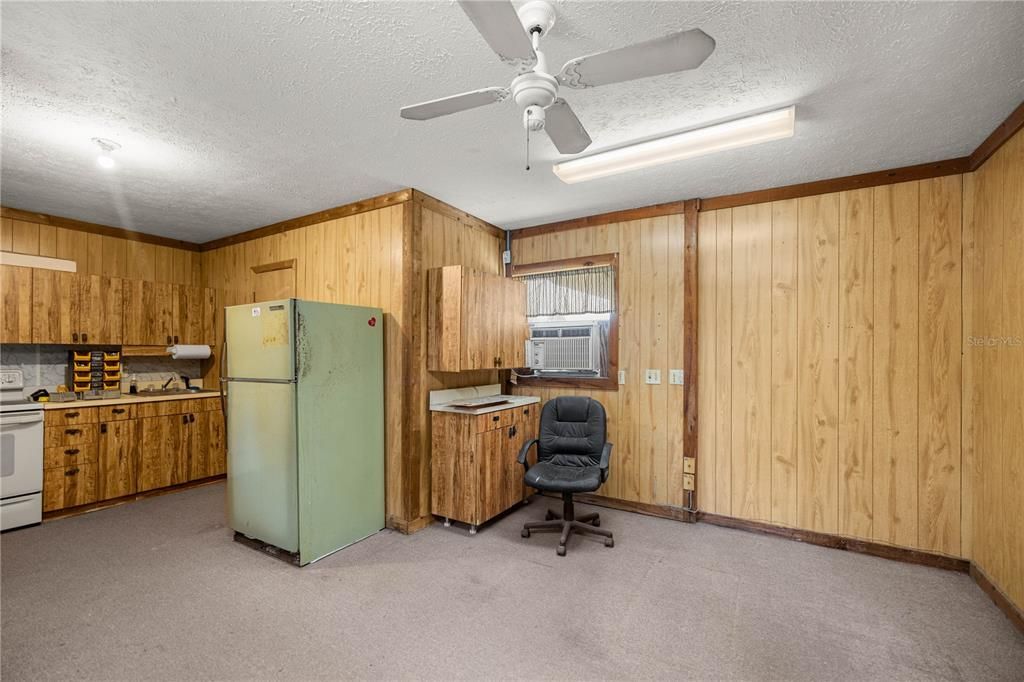 Active With Contract: $649,900 (4 beds, 2 baths, 2672 Square Feet)