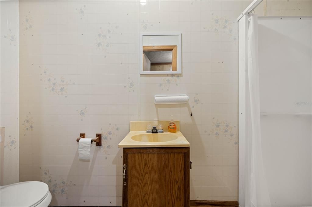 Active With Contract: $649,900 (4 beds, 2 baths, 2672 Square Feet)