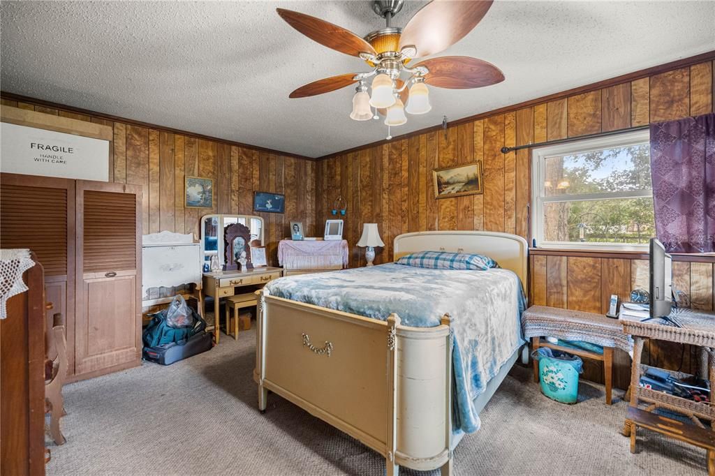 Active With Contract: $649,900 (4 beds, 2 baths, 2672 Square Feet)