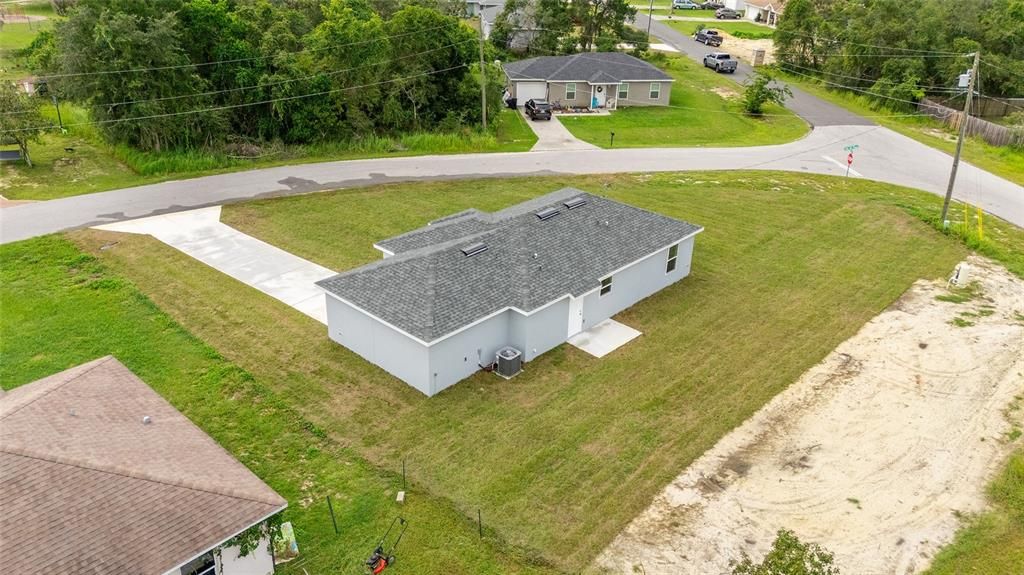 Active With Contract: $235,000 (3 beds, 2 baths, 1091 Square Feet)