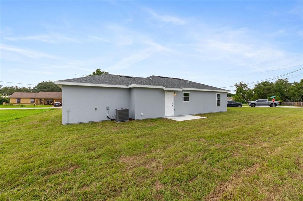 Active With Contract: $235,000 (3 beds, 2 baths, 1091 Square Feet)