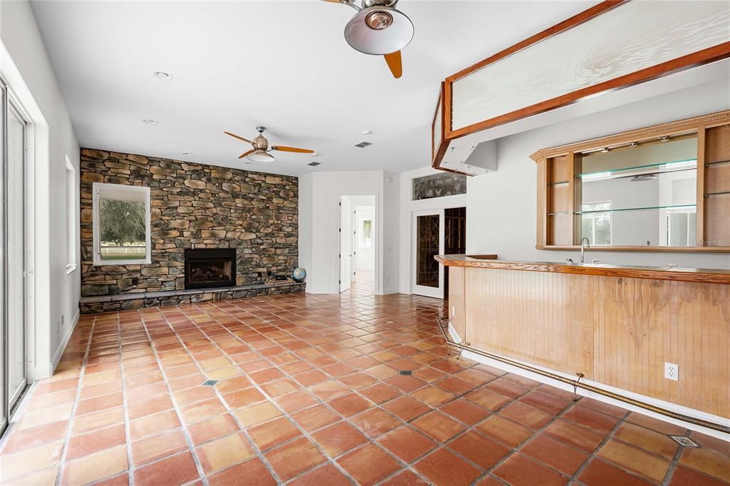 En Venta: $2,250,000 (4 camas, 3 baños, 3763 Pies cuadrados)