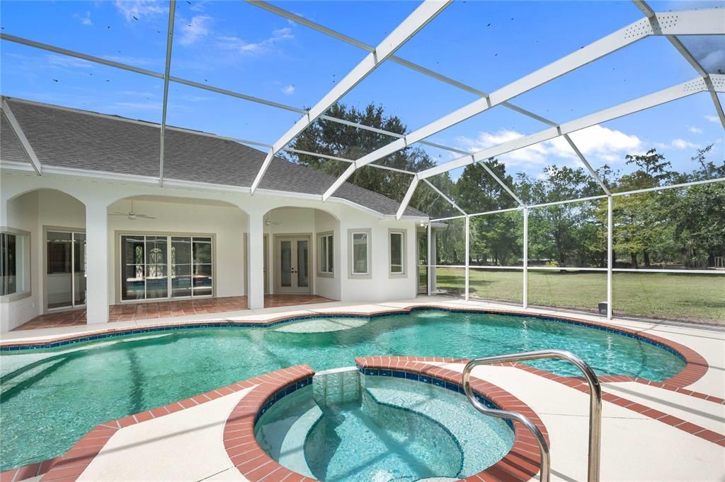 En Venta: $2,250,000 (4 camas, 3 baños, 3763 Pies cuadrados)