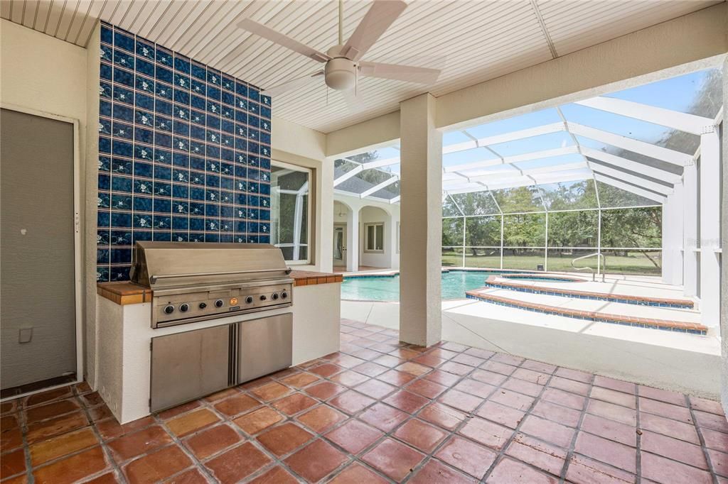 En Venta: $2,250,000 (4 camas, 3 baños, 3763 Pies cuadrados)